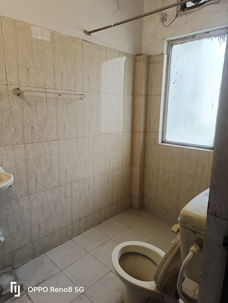 Bathroom, sector 51 1.5 Bedroom 900 Sq.Ft. Independent House In Sector 51 Noida 8719049