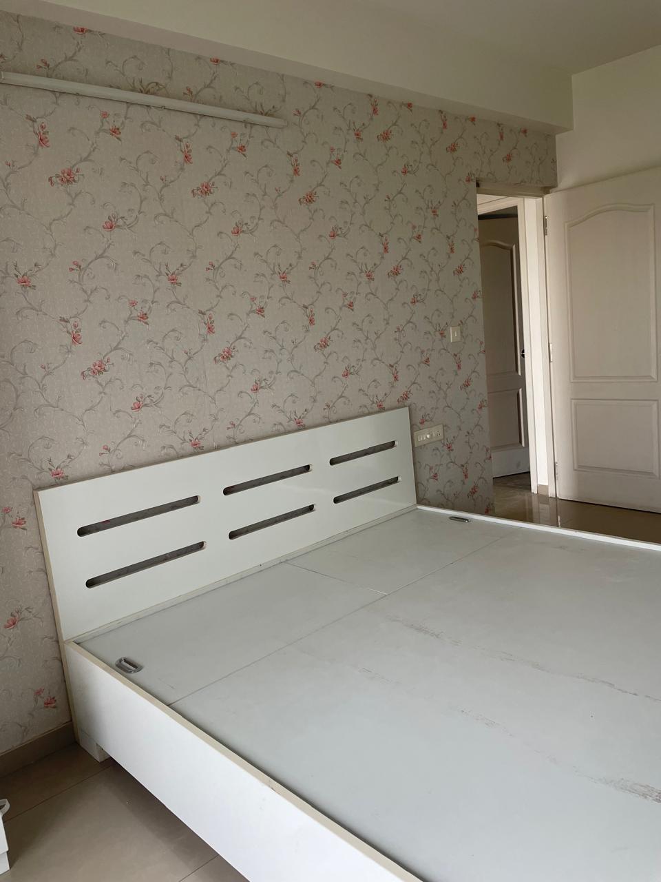 2 BHK Apartment For Rent in Orchid Woods