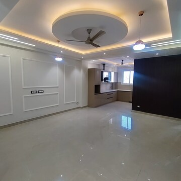 Furnished Amenities in 3 BHK Builder Floor at Sushant Lok 2, Sector 57 – for Sale