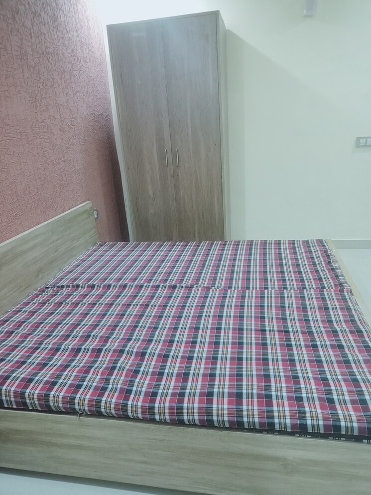 Bedroom, greenwood-city 1 RK 250 Sq.Ft. Builder Floor In Sector 40 Gurgaon 8719144