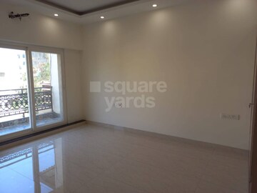 Room in 4 BHK Apartment at Vasant Kunj – for Sale