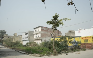 Plot For Sale in Vivek Vihar