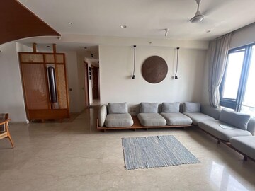 Team Area in 5 BHK Apartment at Lodha The Park, Worli – for Rent