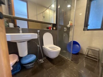 Bathroom in 5 BHK Apartment at Lodha The Park, Worli – for Rent
