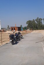 100 Sq.Yd. Plot in Alice Residency Phase -2