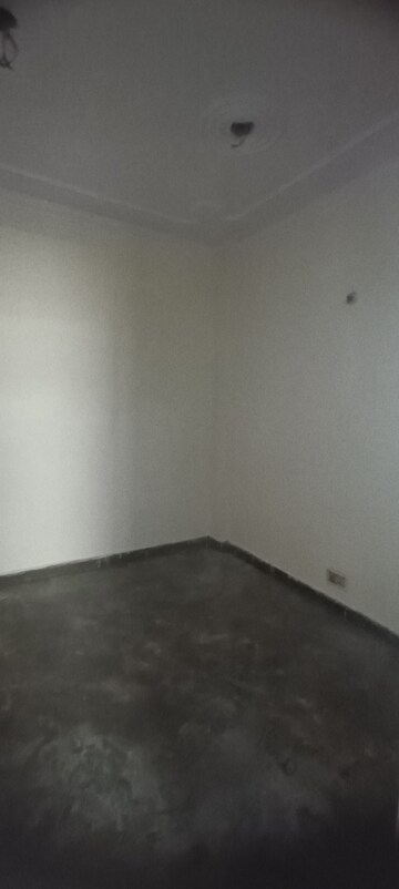Room in 1.5 BHK Builder Floor at Ashok Nagar – for Rent