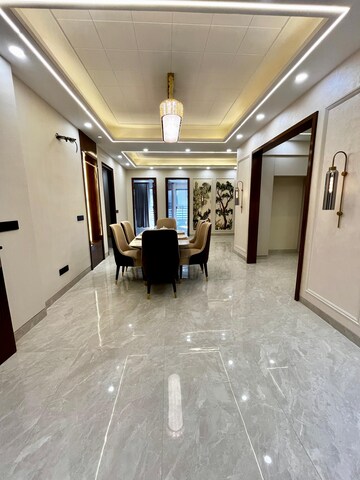 Parking in 4 BHK Builder Floor at Ansal API Esencia, Sector 67 – for Sale
