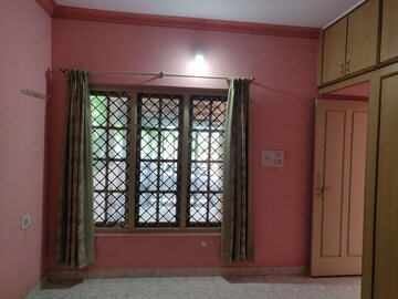 Room in 4 BHK Apartment at Bilekahalli – for Rent