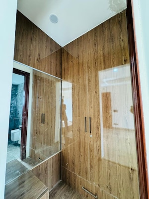 Furnished Amenities in 4 BHK Builder Floor at Ansal API Esencia, Sector 67 – for Sale