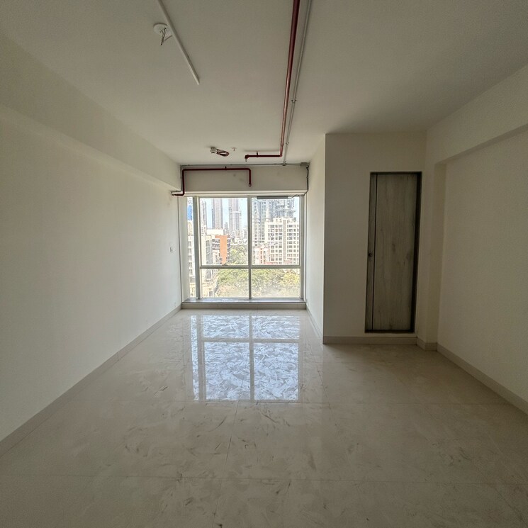 Room, one-world Commercial Office Space 334 Sq.Ft. In Malad West Mumbai 8719480