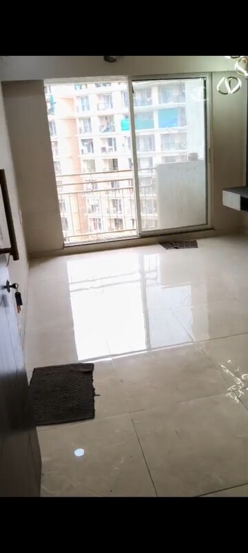 Room in 2 BHK Apartment at JP North Atria, Mira Road – for Rent