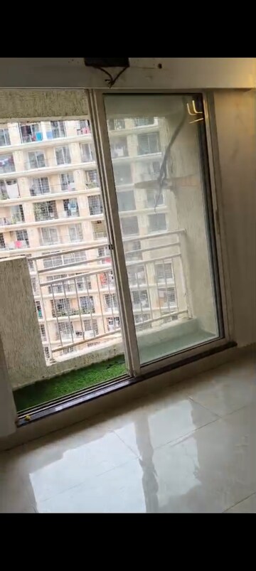 Room in 2 BHK Apartment at JP North Atria, Mira Road – for Rent