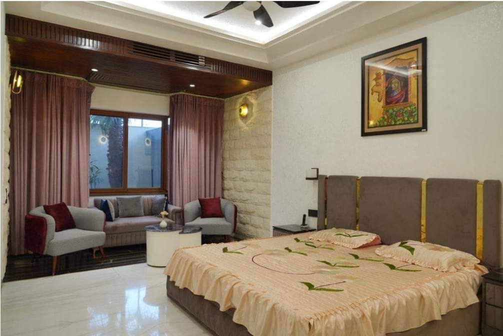6+ BHK + Extra Room Apartment For Sale in Aerocity 