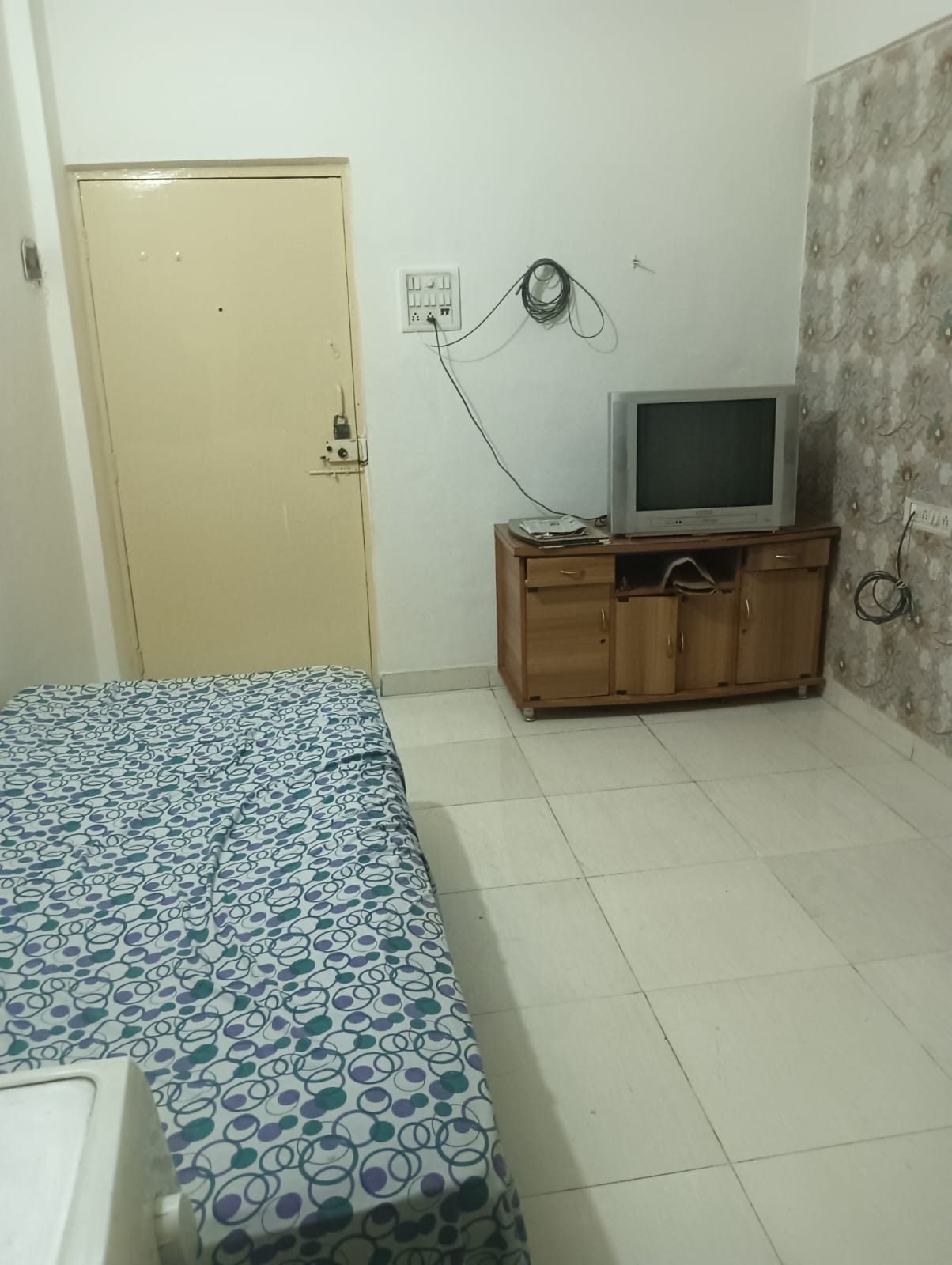 1 BHK + Study Room Apartment For Rent in Seawoods