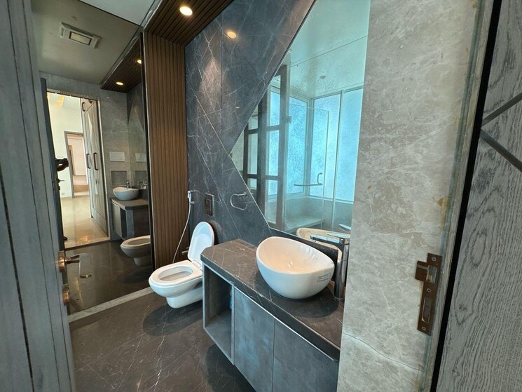 Bathroom, avighna-one-avighna-park 5 Bedroom 3500 Sq.Ft. Apartment In Lower Parel Mumbai 8719651
