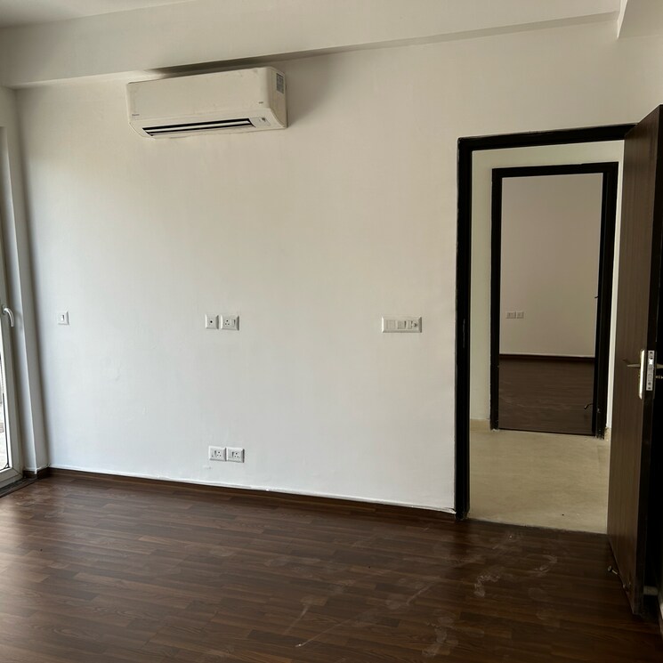 Room, bptp-country-floor 3.5 Bedroom 2380 Sq.Ft. Apartment In Sector 102 Gurgaon 8719744