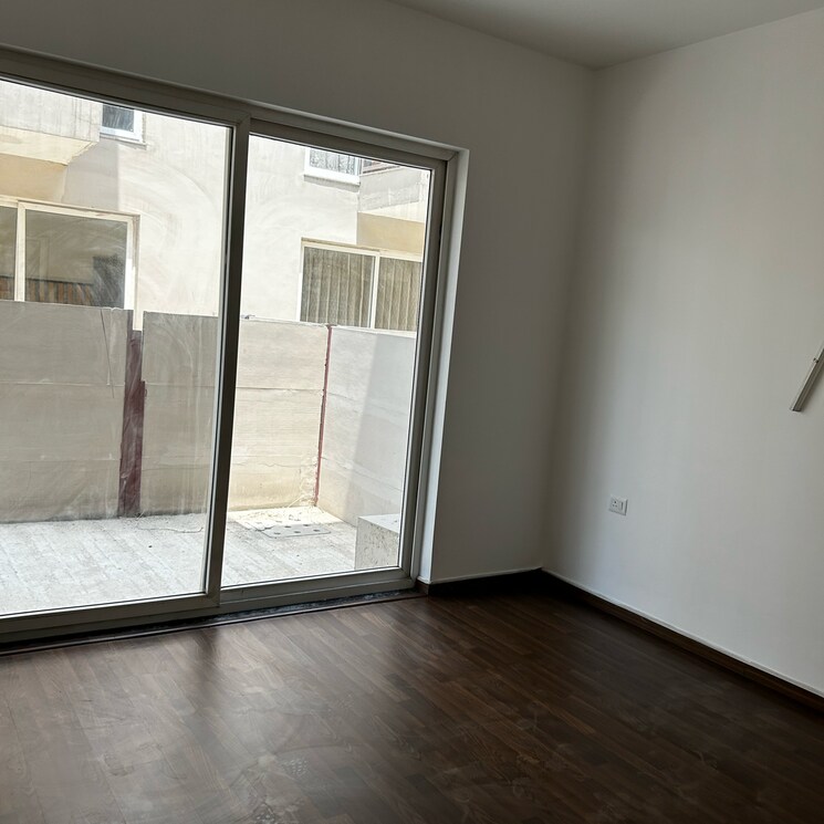 Room, bptp-country-floor 3.5 Bedroom 2380 Sq.Ft. Apartment In Sector 102 Gurgaon 8719744