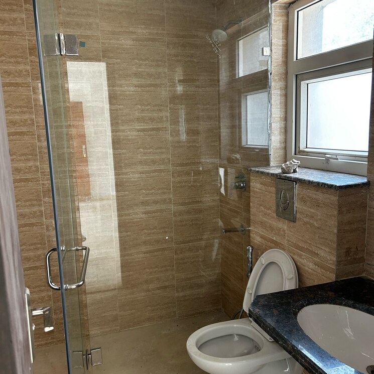 Bathroom, bptp-country-floor 3.5 Bedroom 2380 Sq.Ft. Apartment In Sector 102 Gurgaon 8719744
