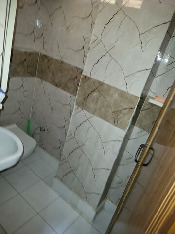 Bathroom in 2 BHK Builder Floor at Dwarka – for Rent