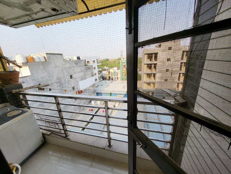 Balcony, dwarka 2 Bedroom 585 Sq.Ft. Builder Floor In Dwarka Delhi 8719811