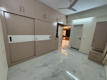 Room in 3 BHK Builder Floor at Horamavu – for Rent