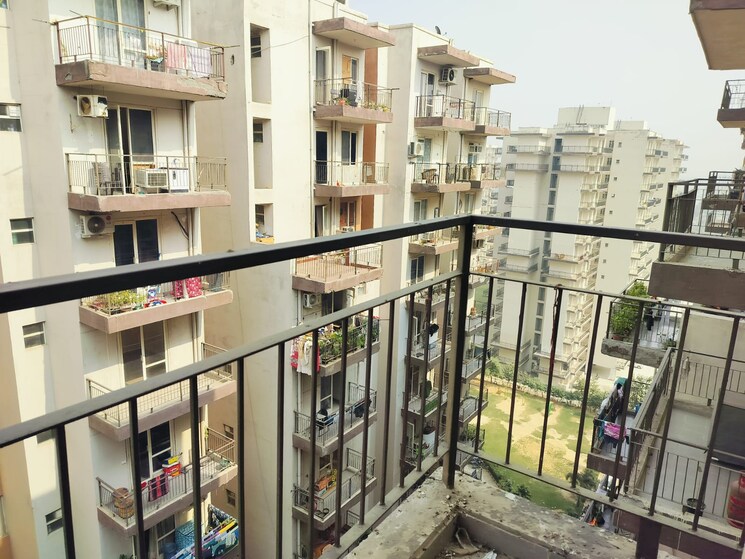 Balcony, rof-aalayas 2 Bedroom 574 Sq.Ft. Apartment In Sector 102 Gurgaon 8719971