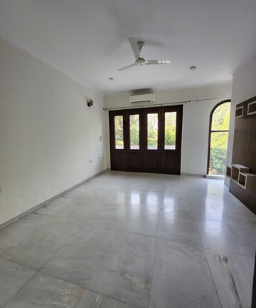 6 BHK Villa For Rent in Sainik Farm