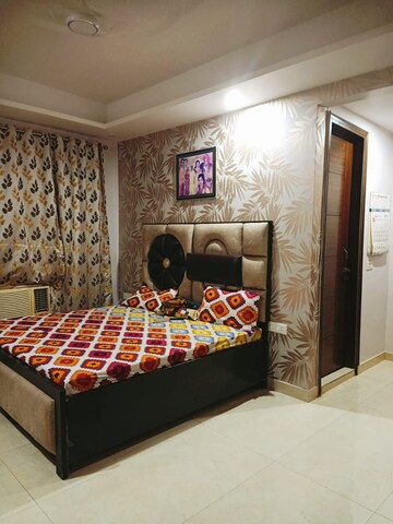 Bedroom in 3 BHK Apartment at Ansal Plaza Sector-23, Sector 23 – for Rent