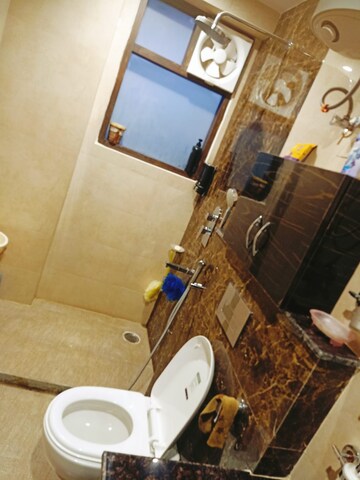 Bathroom in 3 BHK Apartment at Ansal Plaza Sector-23, Sector 23 – for Rent