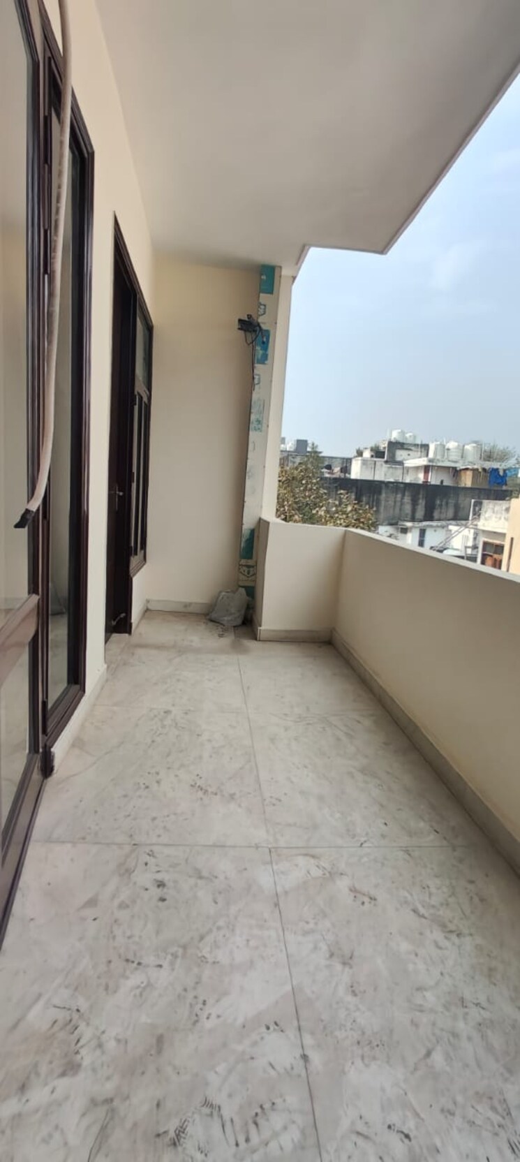 Balcony, royal-homes-rajendra-park 3 Bedroom 1280 Sq.Ft. Apartment In Rajendra Park Gurgaon 8720449