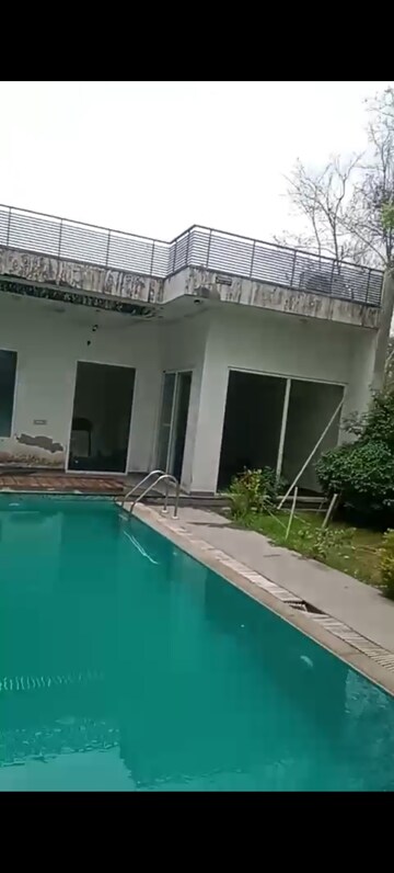 5 BHK Villa – Exterior View View at Chattarpur - for Rent