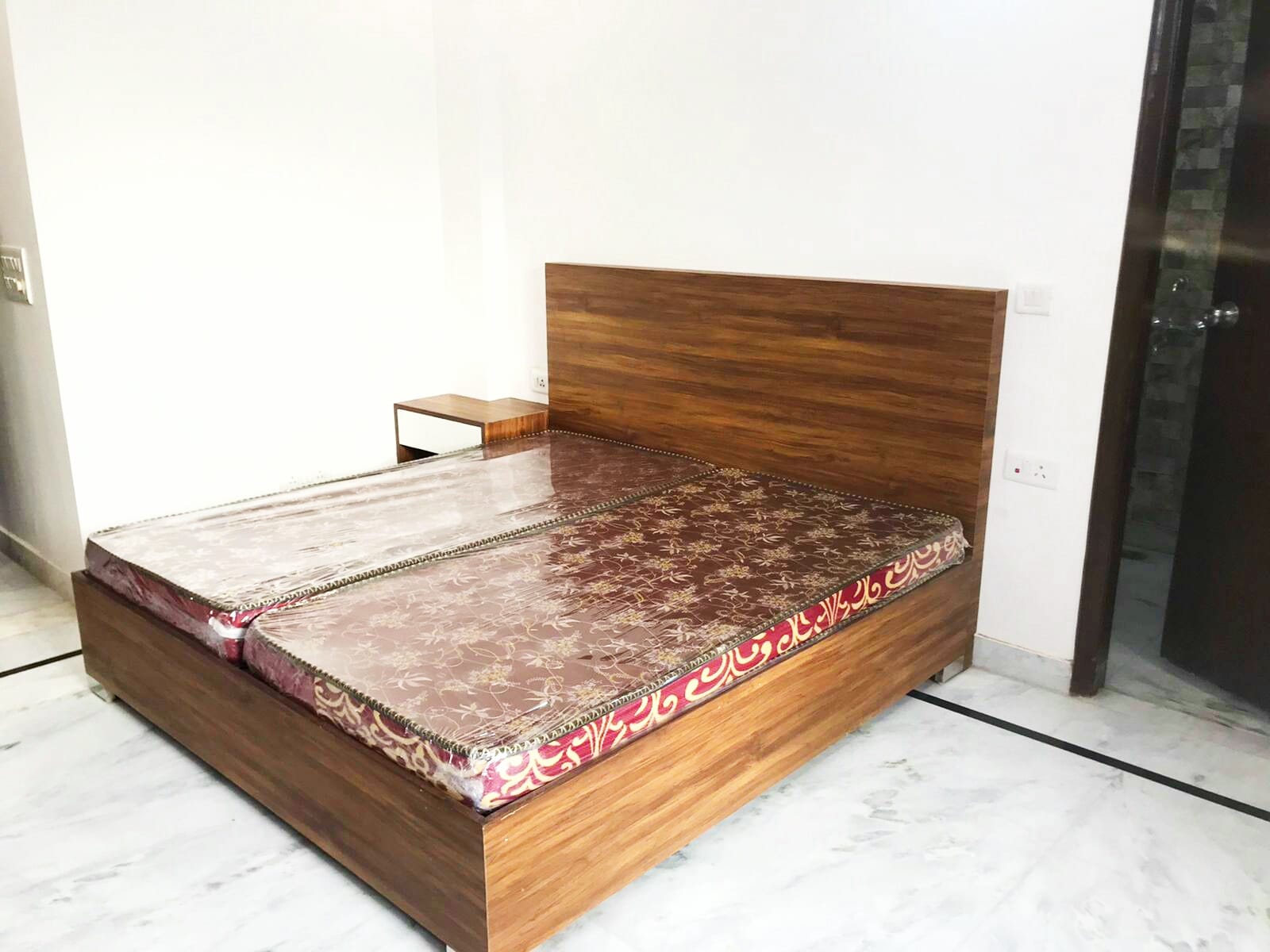 1 RkBuilder Floor For Rent in Khatu Shyam Homes 544 Sec