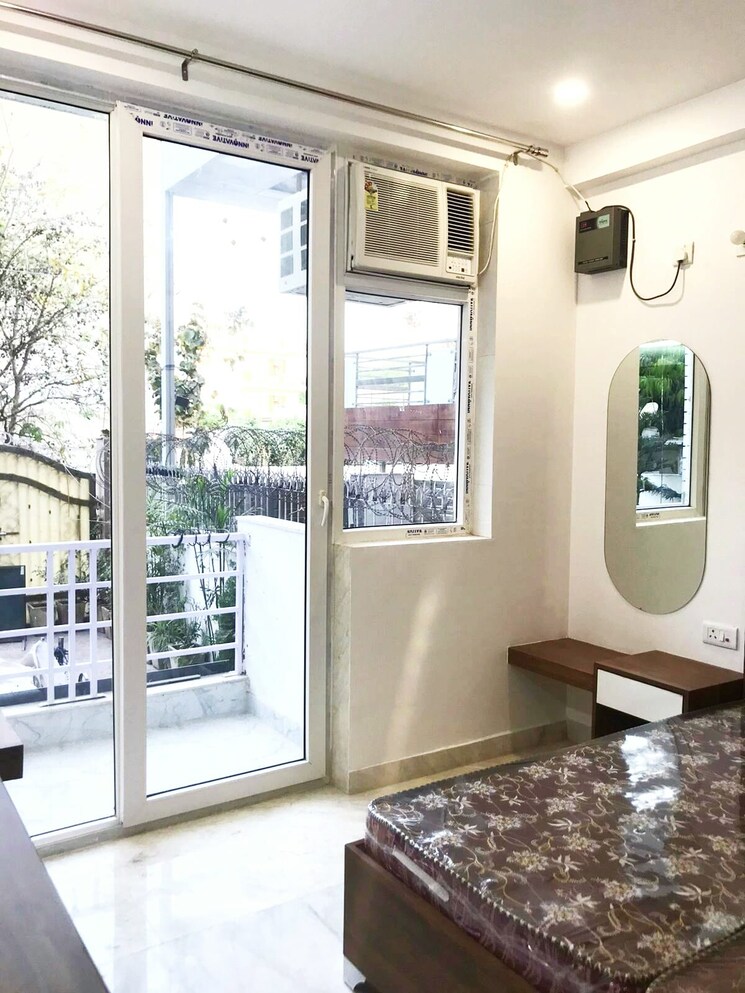 Room, sector 27 1 RK 500 Sq.Ft. Builder Floor In Sector 27 Gurgaon 8719820