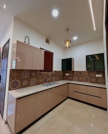 Kitchen in 2.5 BHK Builder Floor at Sector 32 – for Rent