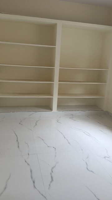 Room in 2 BHK Independent House at Hydershakote – for Sale