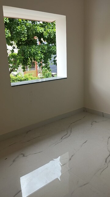 Room in 2 BHK Independent House at Hydershakote – for Sale
