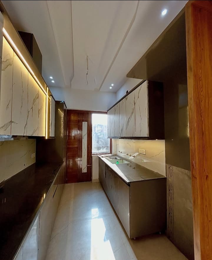 2.5 BHK + Pooja Room,Extra Room Builder Floor For Rent in Building Floor 