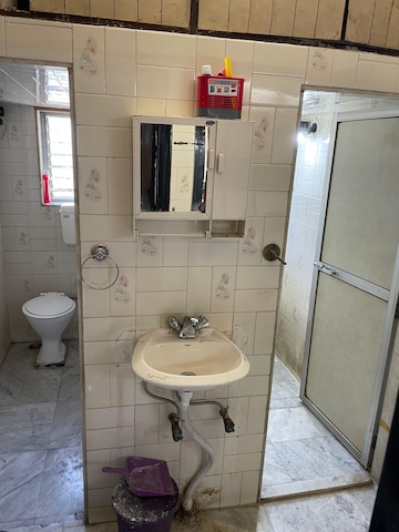 Bathroom in 2 BHK Apartment at Shiv Darshan Andheri, Andheri East – for Rent