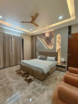 Bedroom in 3 BHK Builder Floor at Sector 29 – for Sale