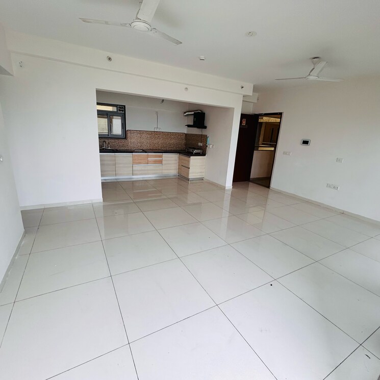 undefined, amanora-adreno-towers 2 Bedroom 808 Sq.Ft. Apartment In Amanora Park Town Pune 8720657