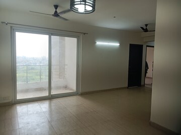 Room in 3 BHK Apartment at 3C Lotus Panache, Sector 110 – for Rent