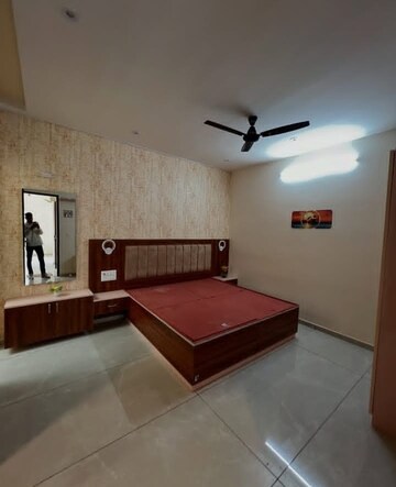 Living Room in 3.5 BHK Builder Floor at Sector 30 – for Sale