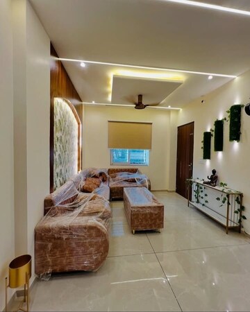 Living Room in 3.5 BHK Builder Floor at Sector 30 – for Sale