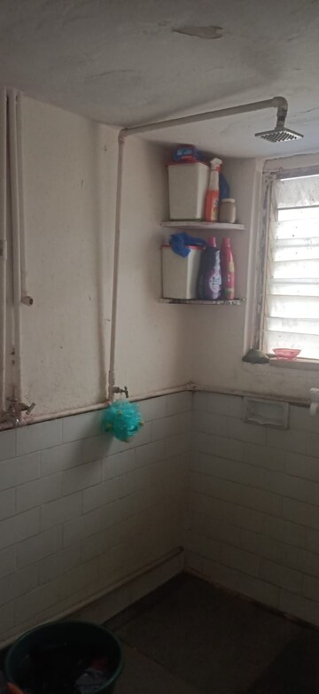 Bathroom in 1 BHK Apartment at Dombivli East – for Rent