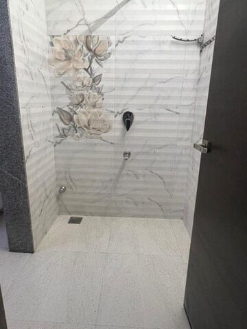 Bathroom in 1 BHK Apartment at Juhu – for Rent