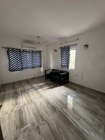 Bedroom in 1 BHK Apartment at Juhu – for Rent