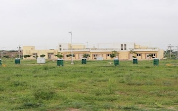 Plot For Sale in Vivek Vihar
