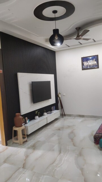 Bedroom in 3 BHK Villa at Gms Road – for Rent