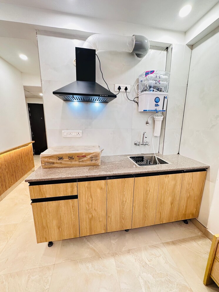 Kitchen, sector 27 1 RK 600 Sq.Ft. Builder Floor In Sector 27 Gurgaon 8720526