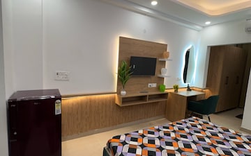 Bedroom in 1 RK Builder Floor at Sector 27 – for Rent